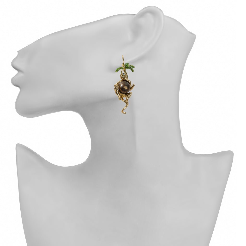 Bronze monkey earrings with palm and pearl - Bernard Delettrez | earrings