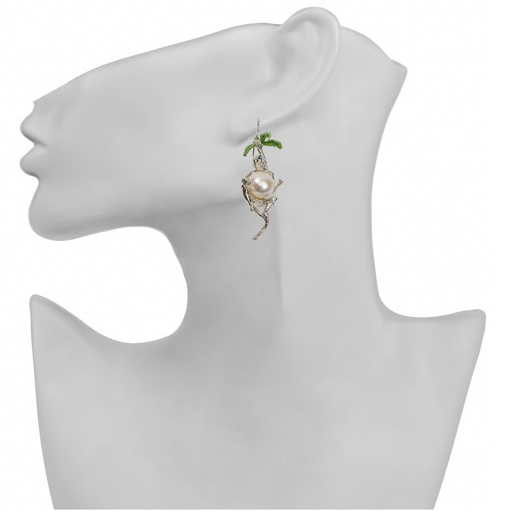 Silver monkey earrings with palm and pearl - Bernard Delettrez | earrings