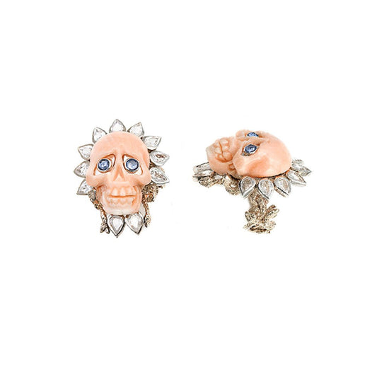 Coral skull ring with corolla of drop white sapphires - Bernard Delettrez | rings