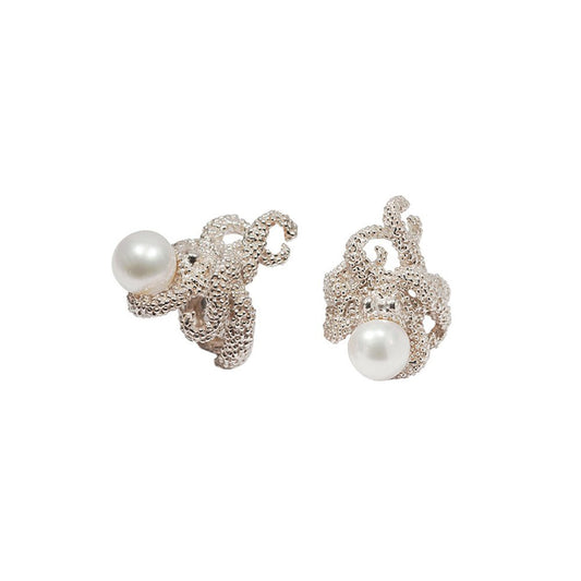 Silver octopus ring with sweet water white pearl - Bernard Delettrez | rings